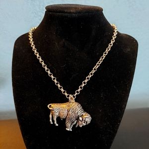 Necklace and earing set